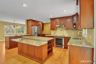 6 Rivercove Dr, Cromwell, CT 06416 - Photo 9