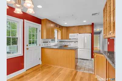 229 Johnson Road, Hamden, CT 06518 - Photo 9