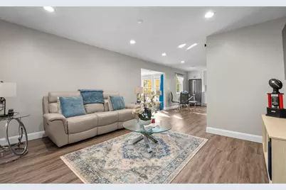 567 Roosevelt Drive, Oxford, CT 06478 - Photo 5