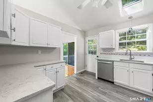 24 Wiscassett Ave, Hamden, CT 06518 - Photo 9