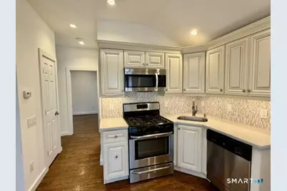 10 Wells Avenue #B, Stamford, CT 06902 - Photo 9