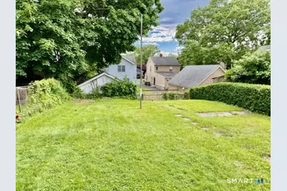 10 Wells Avenue #B, Stamford, CT 06902 - Photo 23