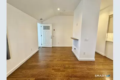 10 Wells Avenue #B, Stamford, CT 06902 - Photo 5