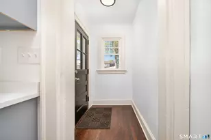 20 Mountain St, Hartford, CT 06106 - Photo 11