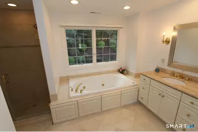 19 Devonshire Court, Avon, CT 06001 - Photo 21