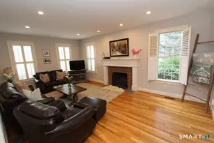 19 Devonshire Ct, Avon, CT 06001 - Photo 7