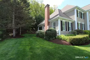 19 Devonshire Ct, Avon, CT 06001 - Photo 5