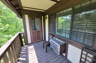 5 Essex Ct, Brookfield, CT 06804 - Photo 13