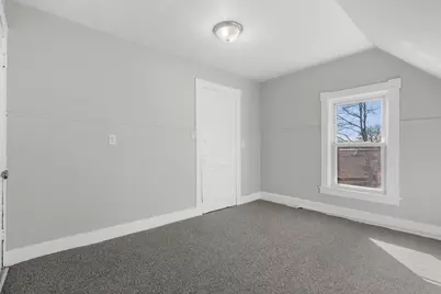 7-9 Hazel Street #3rd flr, Hartford, CT 06106 - Photo 11