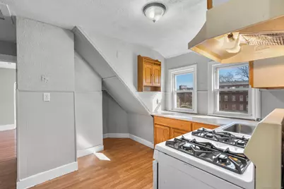 7-9 Hazel Street #3rd flr, Hartford, CT 06106 - Photo 5