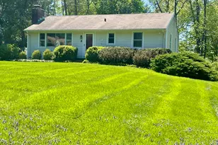 9 Apple Ln, Redding, CT 06896 - Photo 1