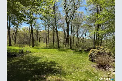 24 Oak Road, Montville, CT 06370 - Photo 5