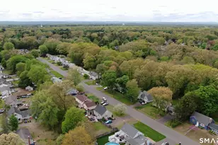14 Sky St, Enfield, CT 06082 - Photo 11