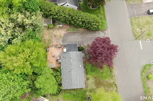 14 Sky St, Enfield, CT 06082 - Photo 5