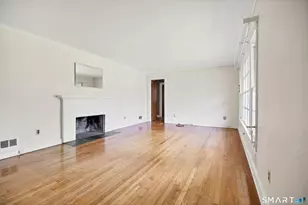 240 Cedarhurst Ln, Milford, CT 06461 - Photo 3