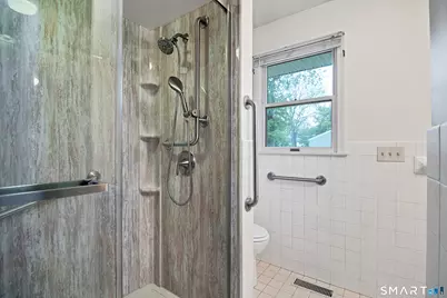 240 Cedarhurst Lane, Milford, CT 06461 - Photo 17