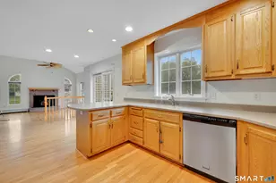 6 Fennwood Dr, Cromwell, CT 06416 - Photo 13