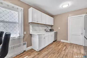 17 Reynolds Ave, Stamford, CT 06905 - Photo 13