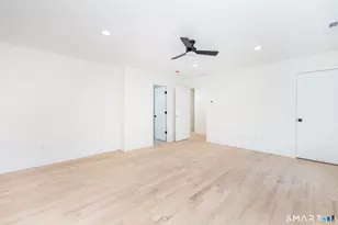 Peggy Ln, Farmington, CT 06032 - Photo 17