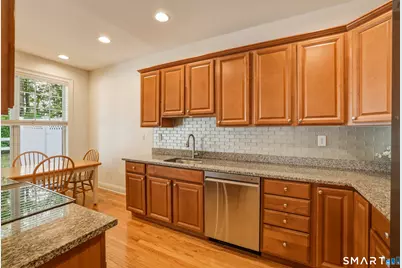 12 Schoolhouse Drive #12, West Hartford, CT 06110 - Photo 9