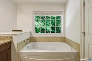 12 School House Dr, West Hartford, CT 06110 - Photo 17
