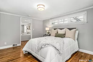 64 Argyle Ave, West Hartford, CT 06107 - Photo 17