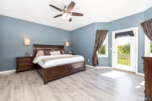 146 N Main St, East Granby, CT 06026 - Photo 23