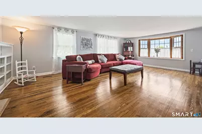 214 North Hoadley Street, Naugatuck, CT 06770 - Photo 5