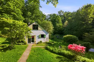 15 Old Mailcoach Rd, Redding, CT 06896 - Photo 3