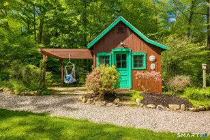 26 Buckboard Ln, Avon, CT 06001 - Photo 33