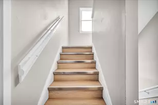 40-44 Briarwood Ln, Branford, CT 06405 - Photo 17