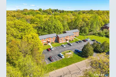 40-44 Briarwood Lane, Branford, CT 06405 - Photo 3