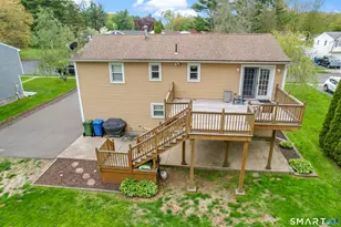 126 Cartpath Dr, Meriden, CT 06450 - Photo 15