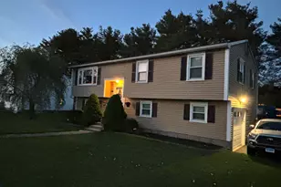 126 Cartpath Dr, Meriden, CT 06450 - Photo 1