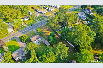10-1/2 South Road, Enfield, CT 06082 - Photo 9