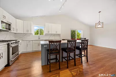 10 Conhurst Drive, North Haven, CT 06473 - Photo 11