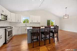 10 Conhurst Dr, North Haven, CT 06473 - Photo 11