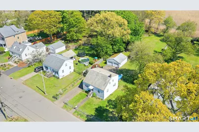231 Veres Street, Fairfield, CT 06824 - Photo 3