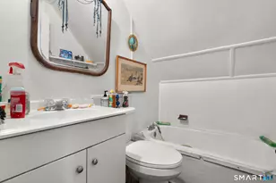 86 Oakwood Ave, West Hartford, CT 06119 - Photo 19