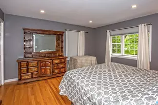 54 W Shore Dr, Enfield, CT 06082 - Photo 23