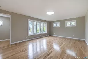 14 Catherine Ct, Milford, CT 06460 - Photo 5