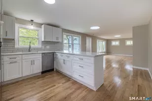 14 Catherine Ct, Milford, CT 06460 - Photo 11