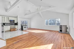 17 Stage Rd, Brookfield, CT 06804 - Photo 9