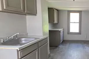 28 2nd Ave, Waterbury, CT 06710 - Photo 3