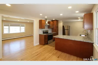 32 Lexington Circle, Newington, CT 06111 - Photo 7