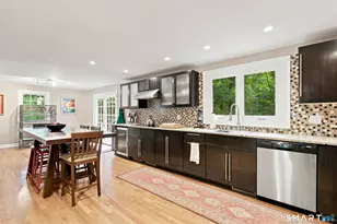46 Henderson Dr, Avon, CT 06001 - Photo 5