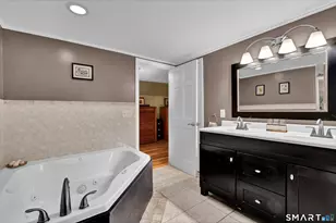 46 Henderson Dr, Avon, CT 06001 - Photo 21