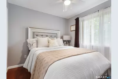 37 Kingswood Drive, New Haven, CT 06513 - Photo 17