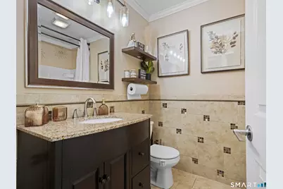 37 Kingswood Drive, New Haven, CT 06513 - Photo 21