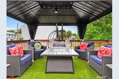 37 Kingswood Drive, New Haven, CT 06513 - Photo 9